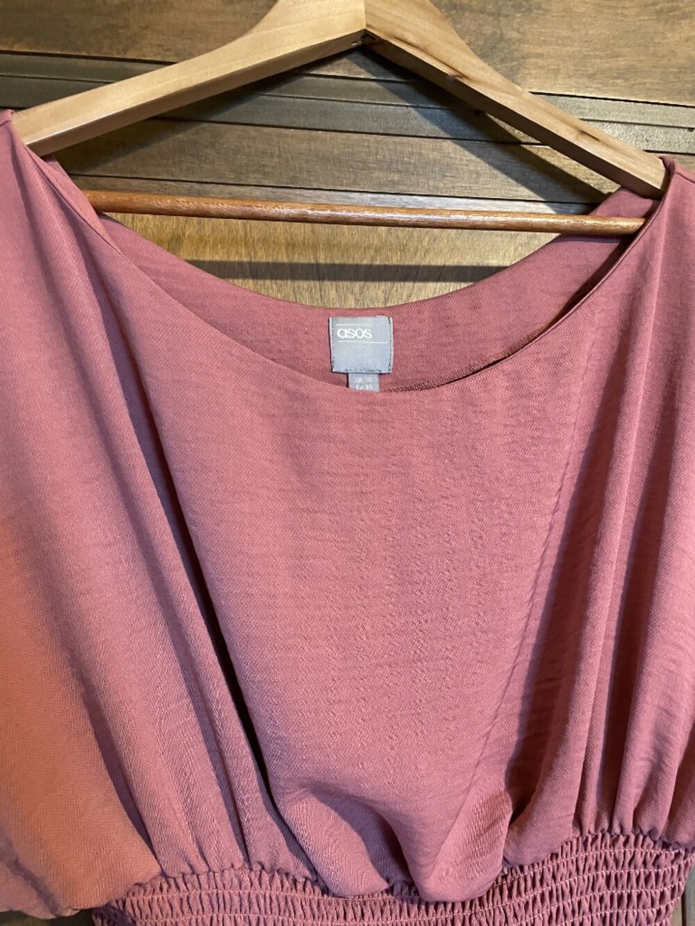 Beautiful ASOS Dress - Chic Neckline and Tapering Waist in Mauve / Dusty Rose - Picture 3 of 16